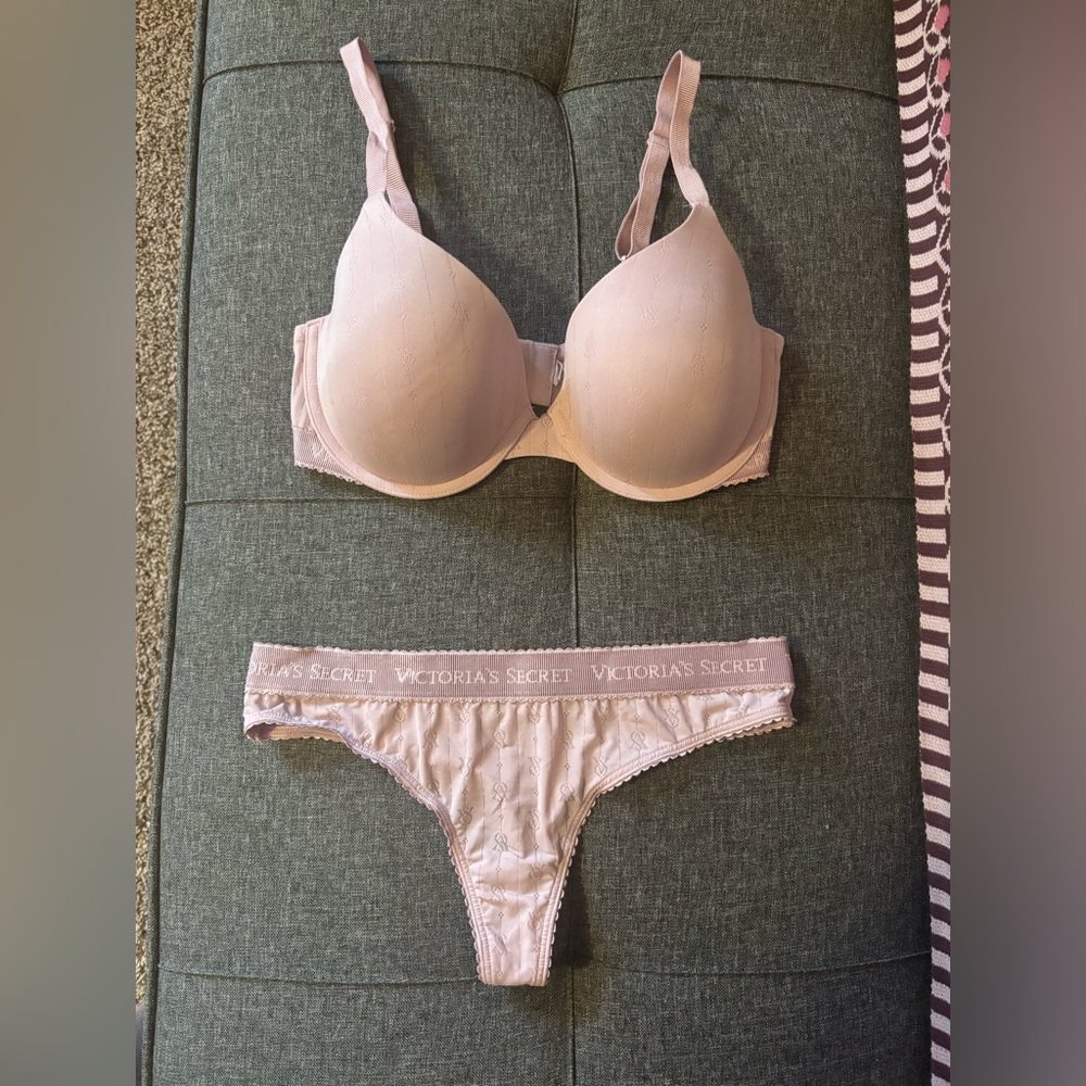 Victoria’s Secret lingerie set